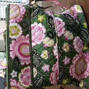 VERA BRADLEY PURSE NWOT